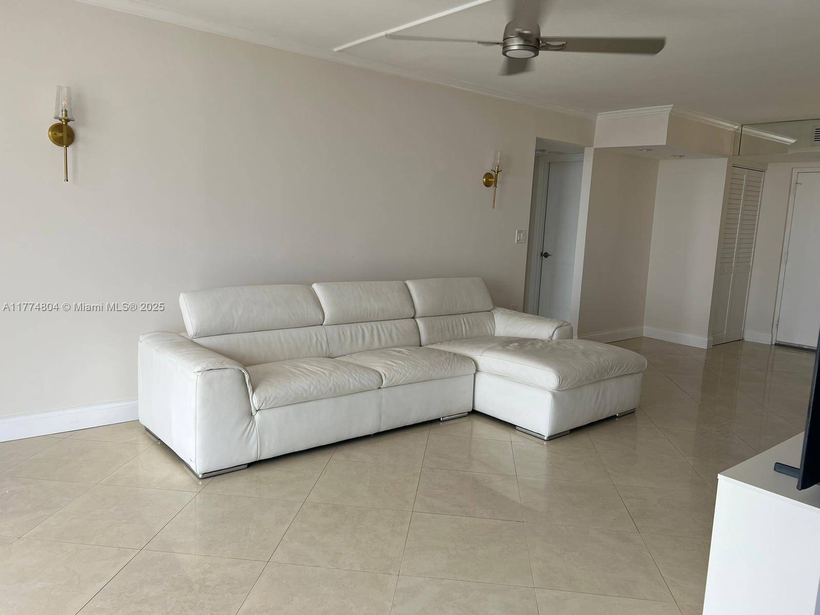 Sunny Isles Beach, FL 33160,290 174th St #902