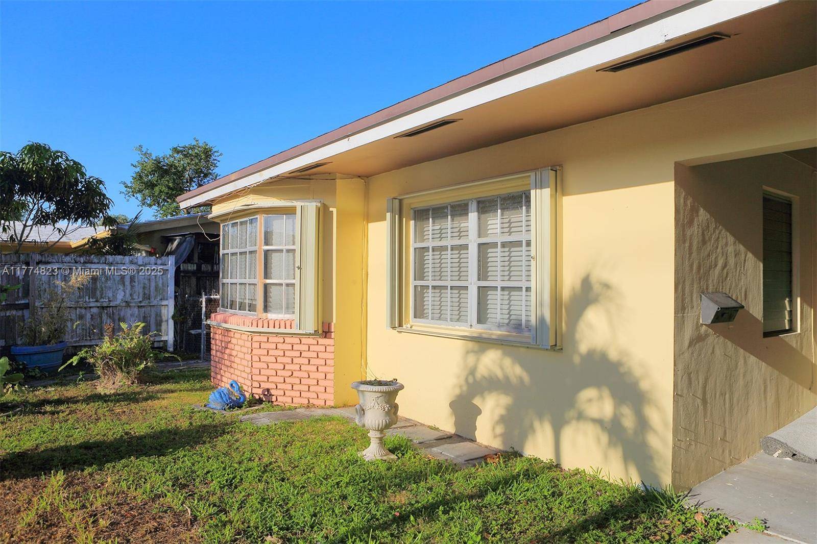 Fort Lauderdale, FL 33334,5881 NE 18th Ave