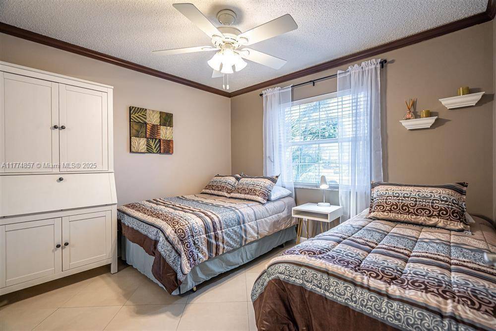 Hypoluxo, FL 33462,622 Waterside Dr #622