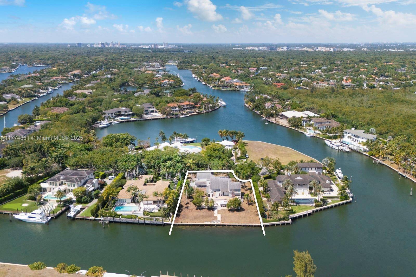 Coral Gables, FL 33156,30 Leucadendra Dr