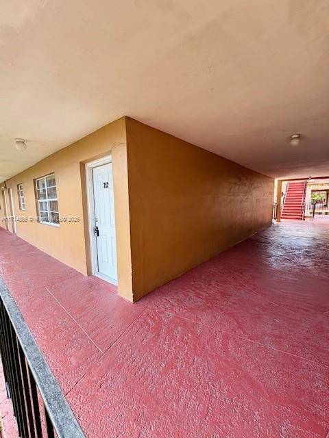Hialeah, FL 33012,1230 W 54th St #212A