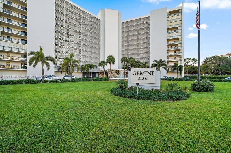 North Palm Beach, FL 33408,336 Golfview Rd #311