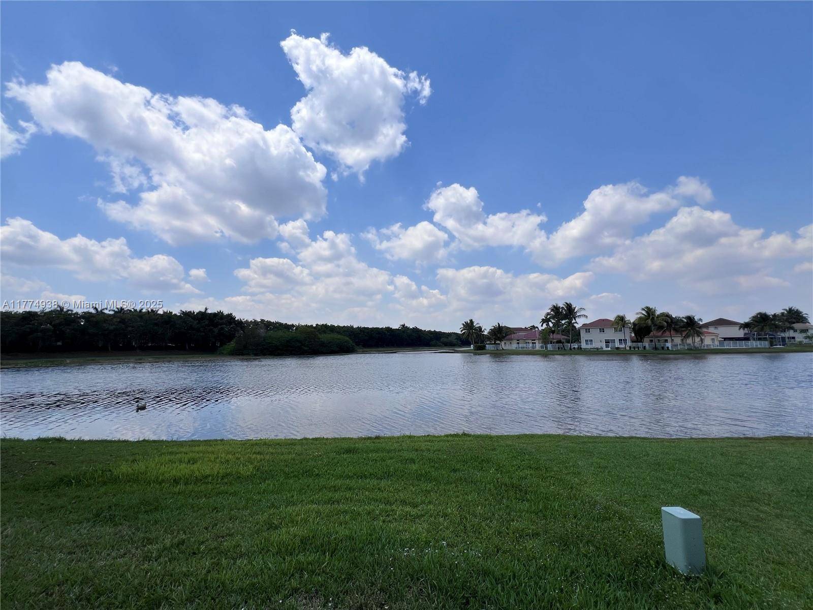 Weston, FL 33327,912 Savannah Falls Dr #912