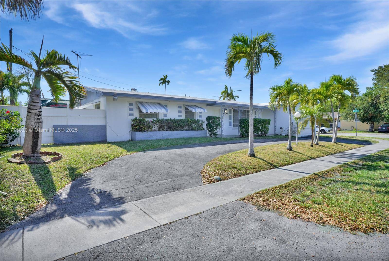 North Miami Beach, FL 33162,16530 NE 11th Ave