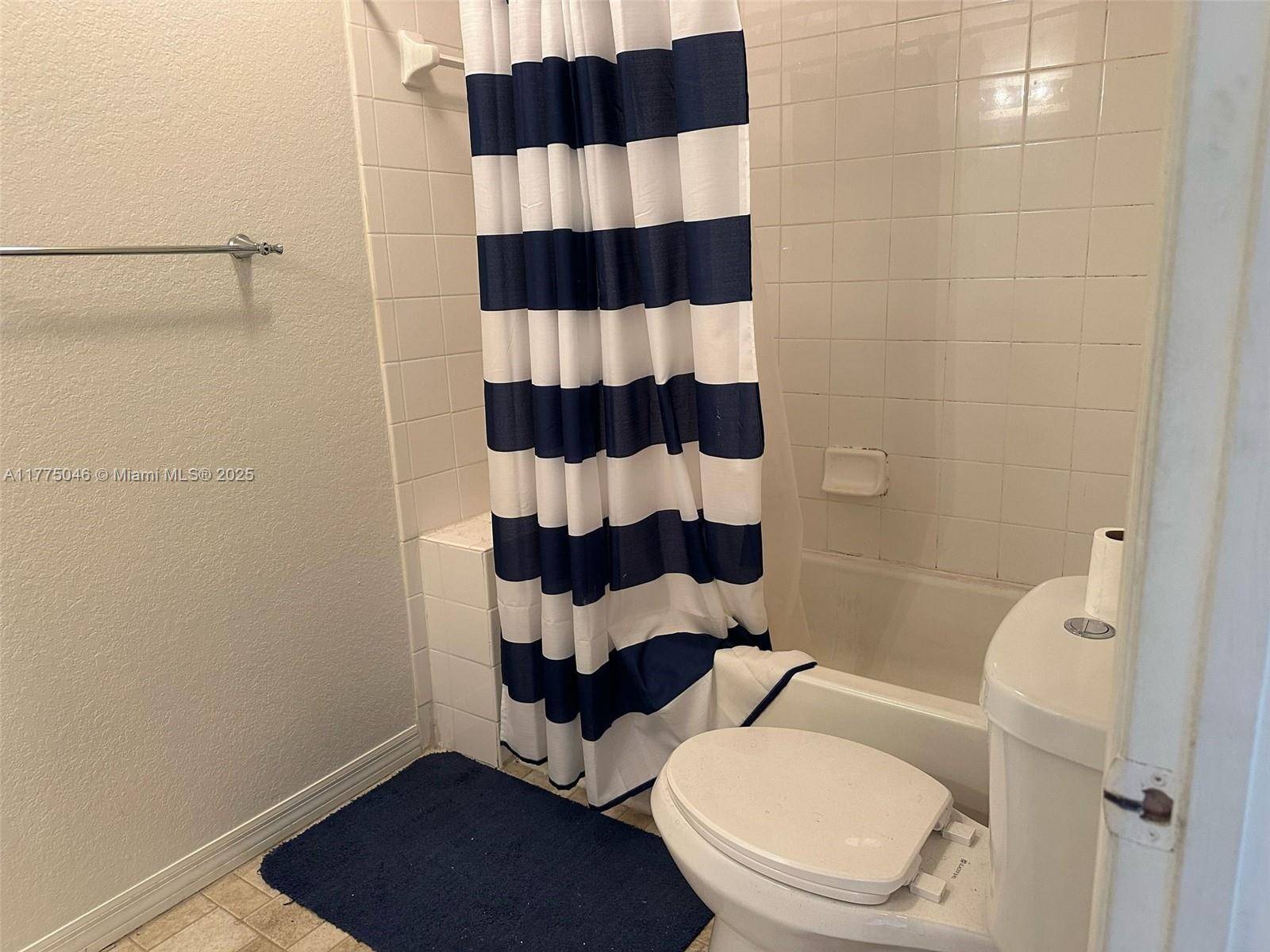 North Miami Beach, FL 33162,2012 NE 167th St #3-149