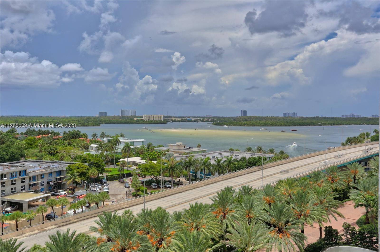 Bal Harbour, FL 33154,10275 Collins Ave #925