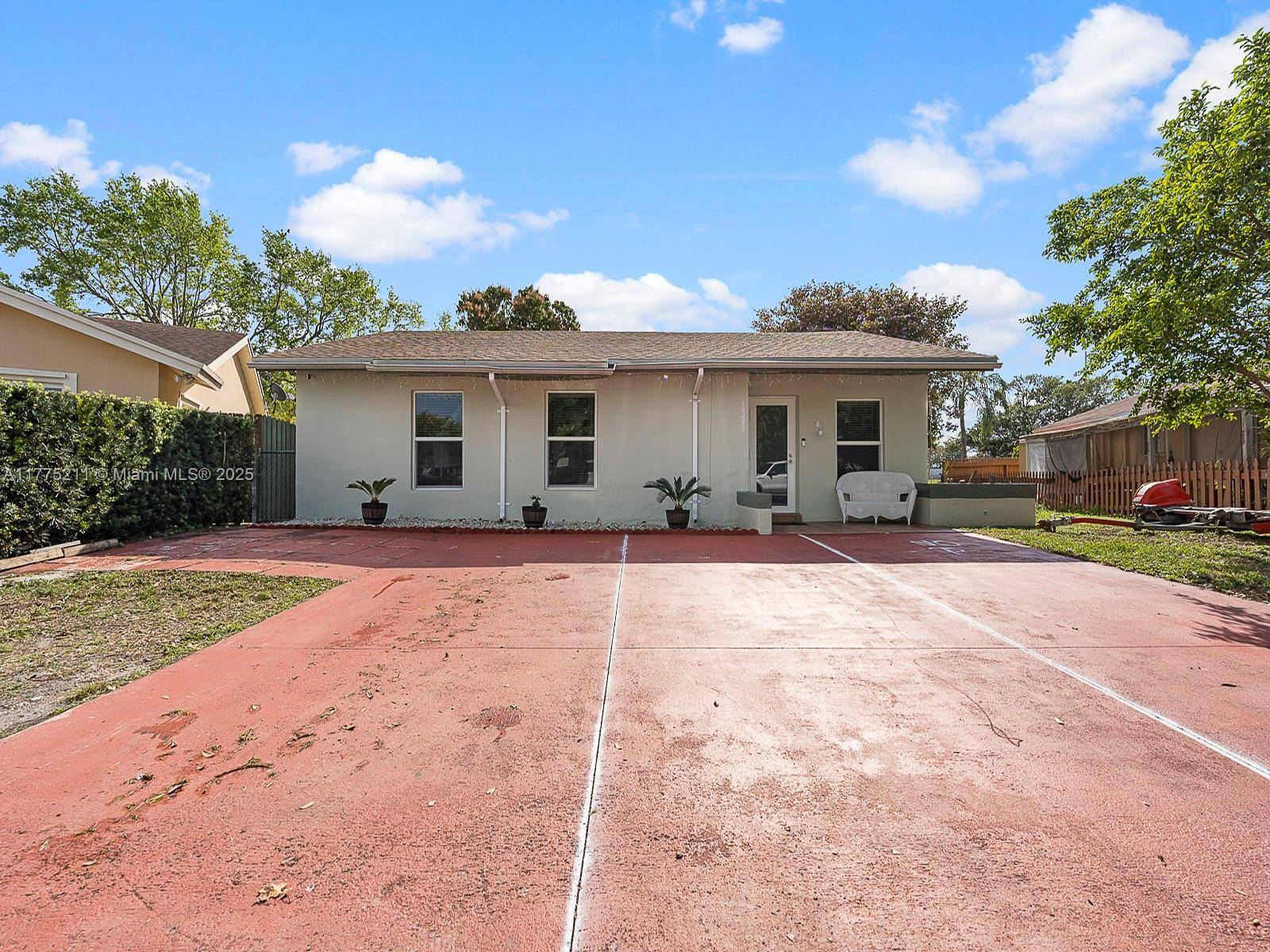 Miami, FL 33175,13852 SW 46th Ln