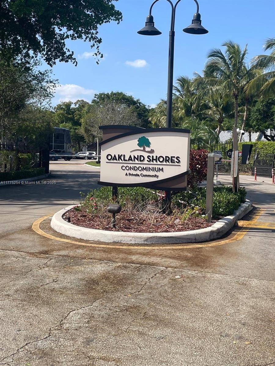 Oakland Park, FL 33309,3125 Oakland Shores Dr #B204