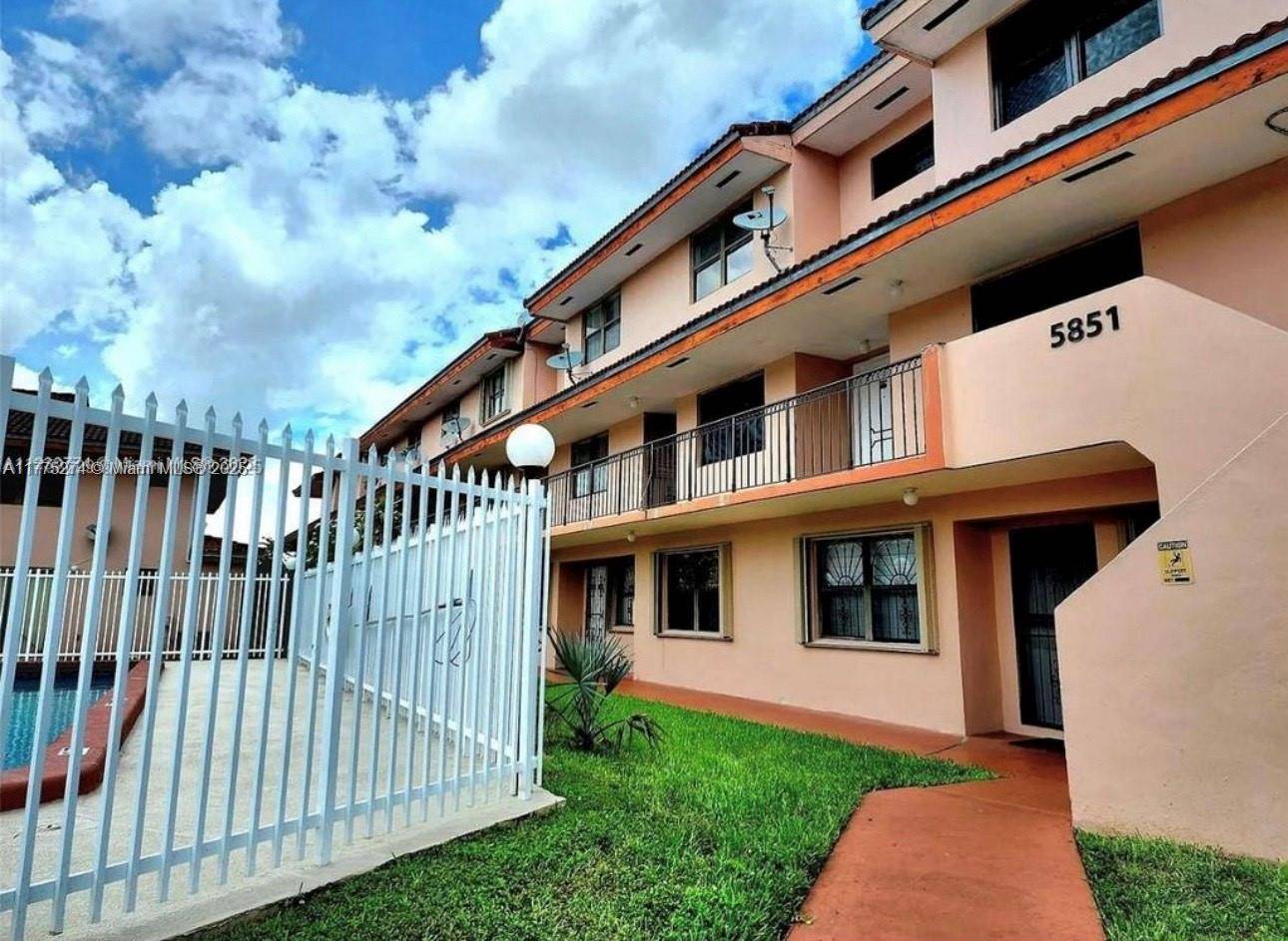 Hialeah, FL 33012,5851 W 20th Ave #408