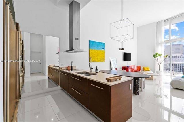 Miami, FL 33131,495 Brickell Ave #1507