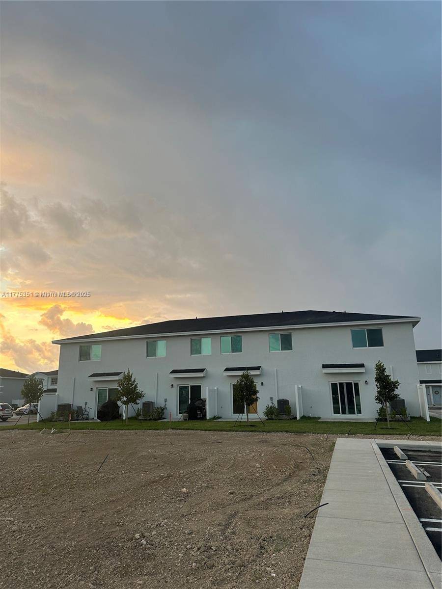 Florida City, FL 33034,1070 nw 6th terrace 1070 nw 6th terrace