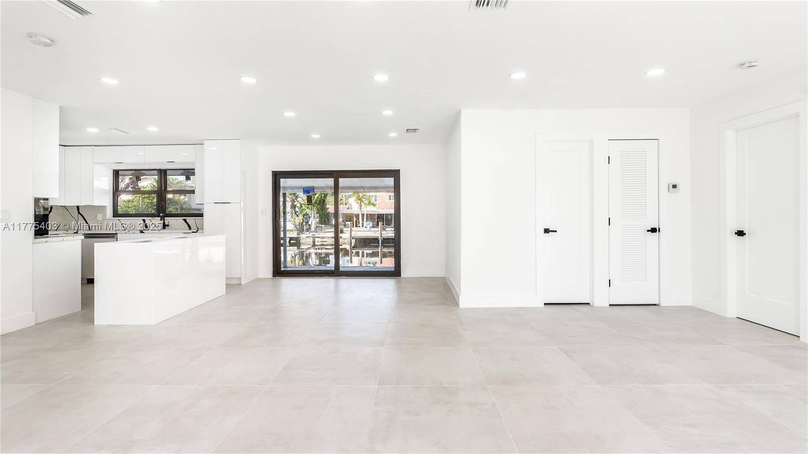 Wilton Manors, FL 33305,2417 NE 18th Ave