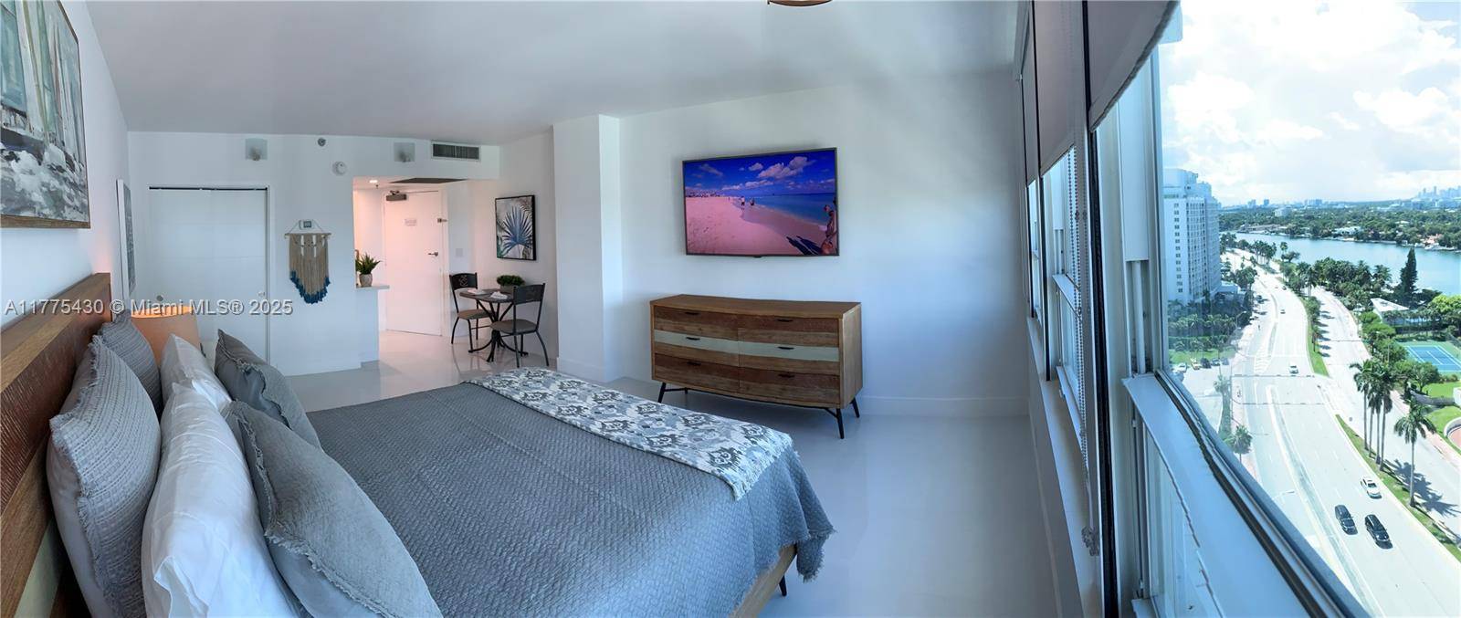 Miami Beach, FL 33140,5445 Collins Ave #1520