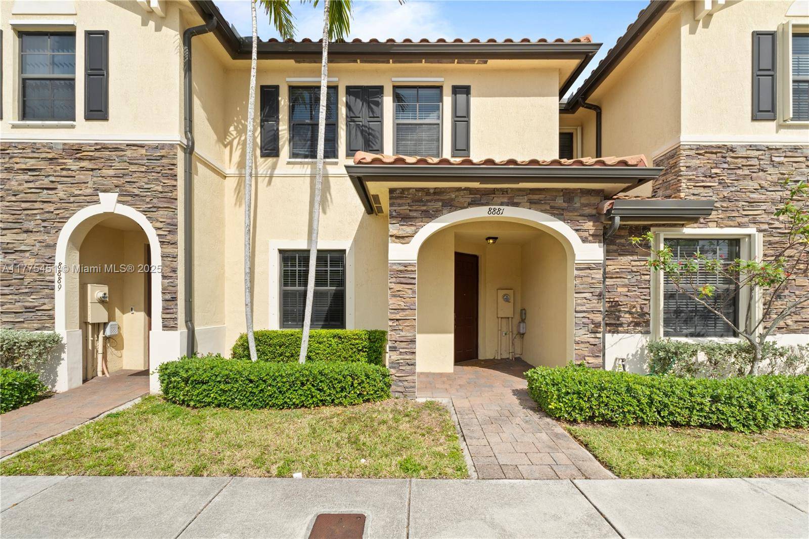 Hialeah, FL 33018,8881 W 35th Ln #8881