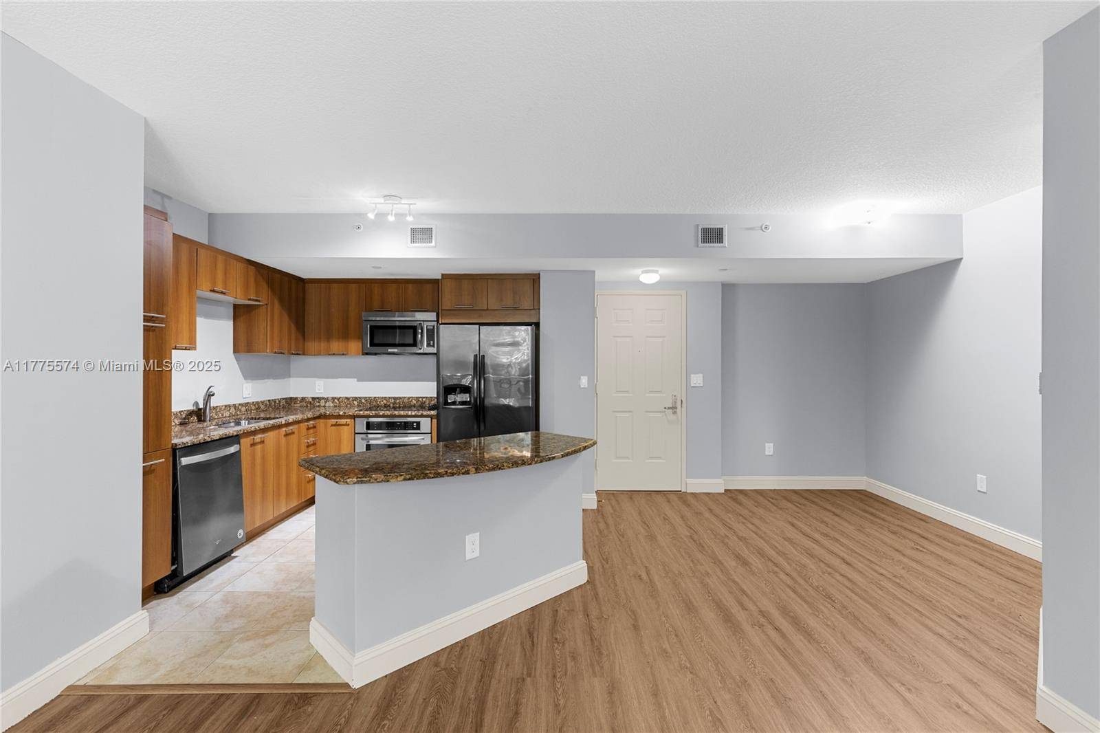 Plantation, FL 33324,510 NW 84th Ave #242