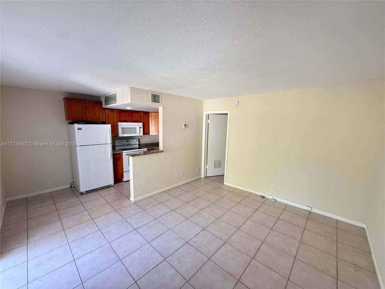 Fort Lauderdale, FL 33301,417 NE 17th Ave #10