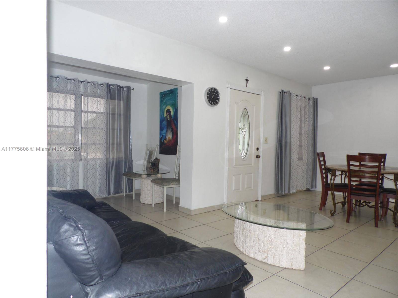 Hialeah, FL 33012,3491 Palm Ave