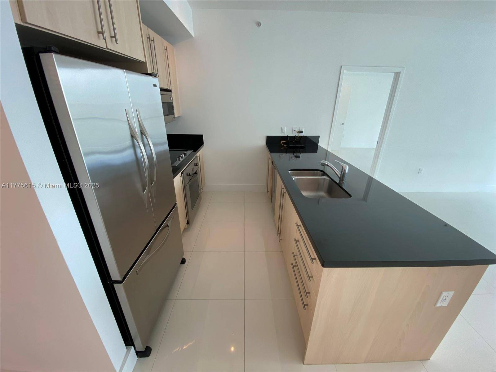 Miami, FL 33130,79 SW 12 ST #3810-S