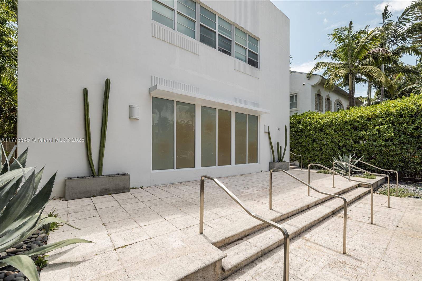 Miami Beach, FL 33139,935 Euclid Ave #5