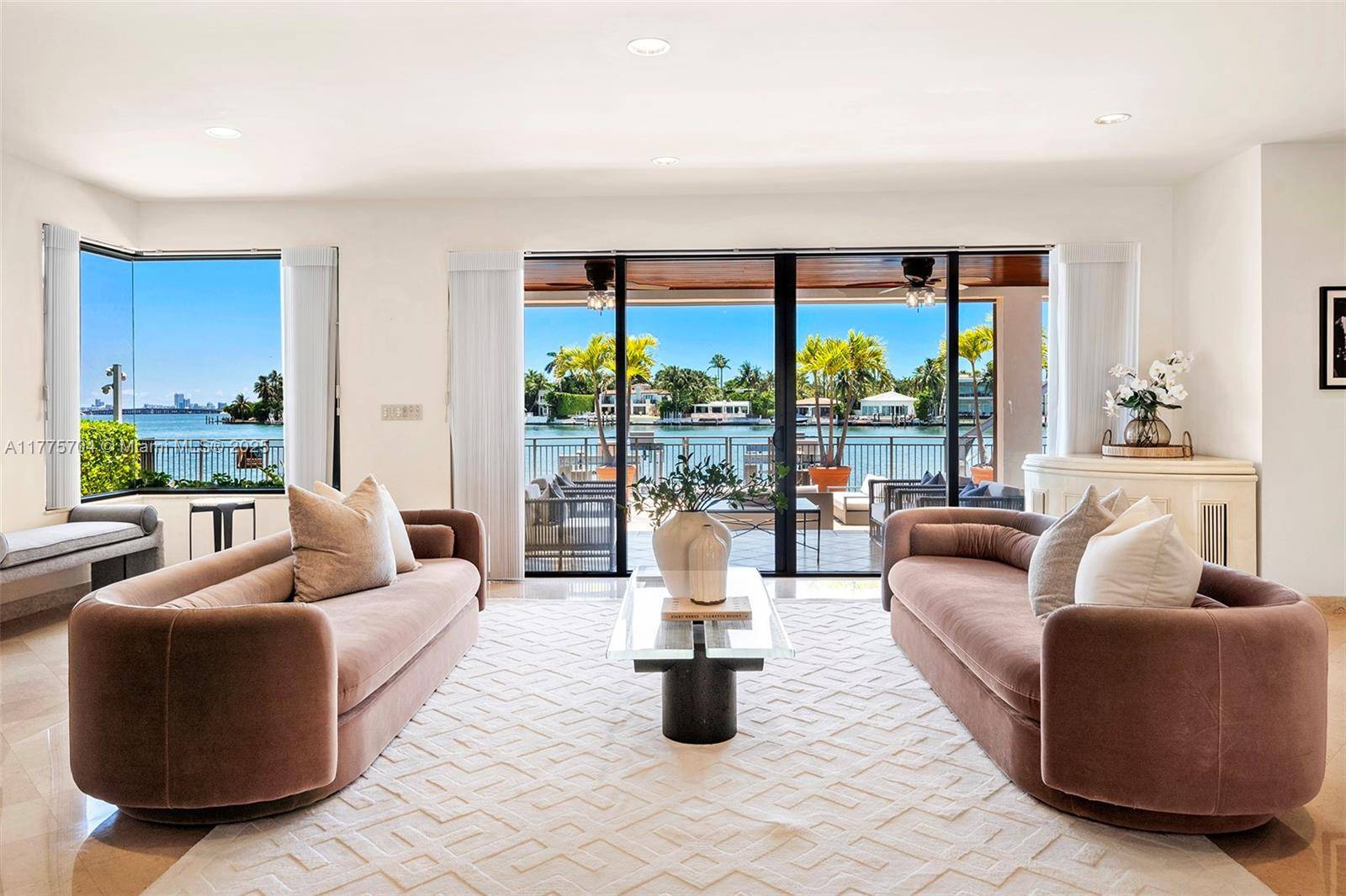 Miami Beach, FL 33139,409 E San Marino Dr