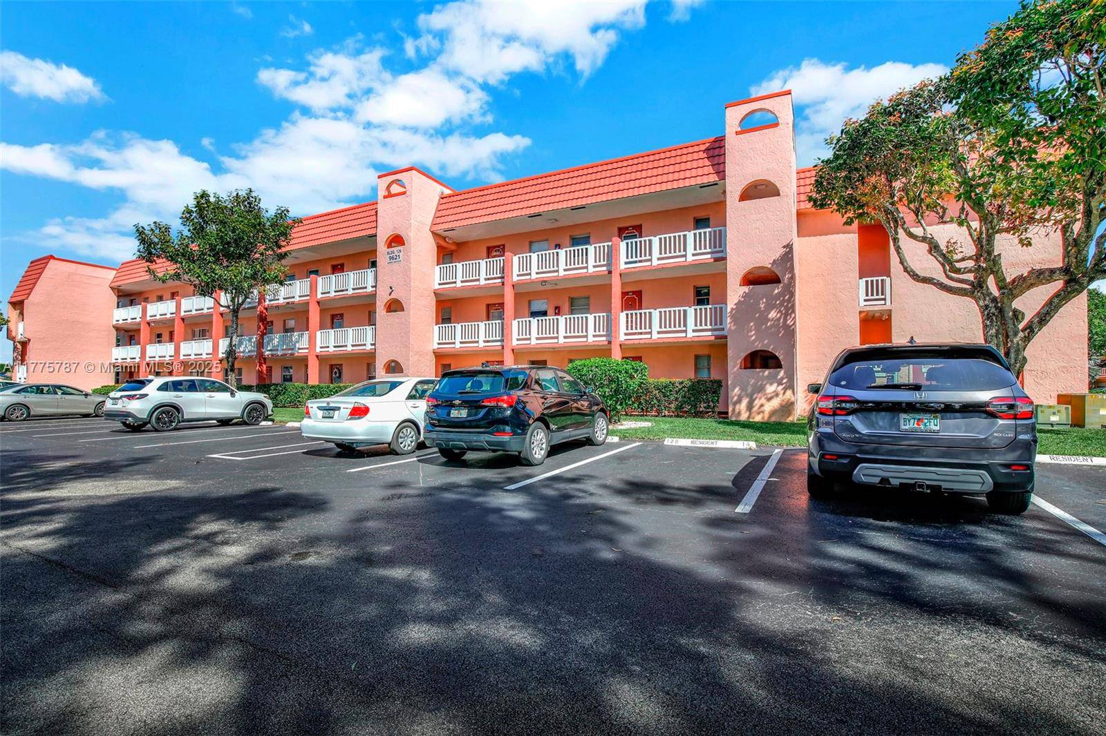 Sunrise, FL 33322,9621 Sunrise Lakes Blvd #203