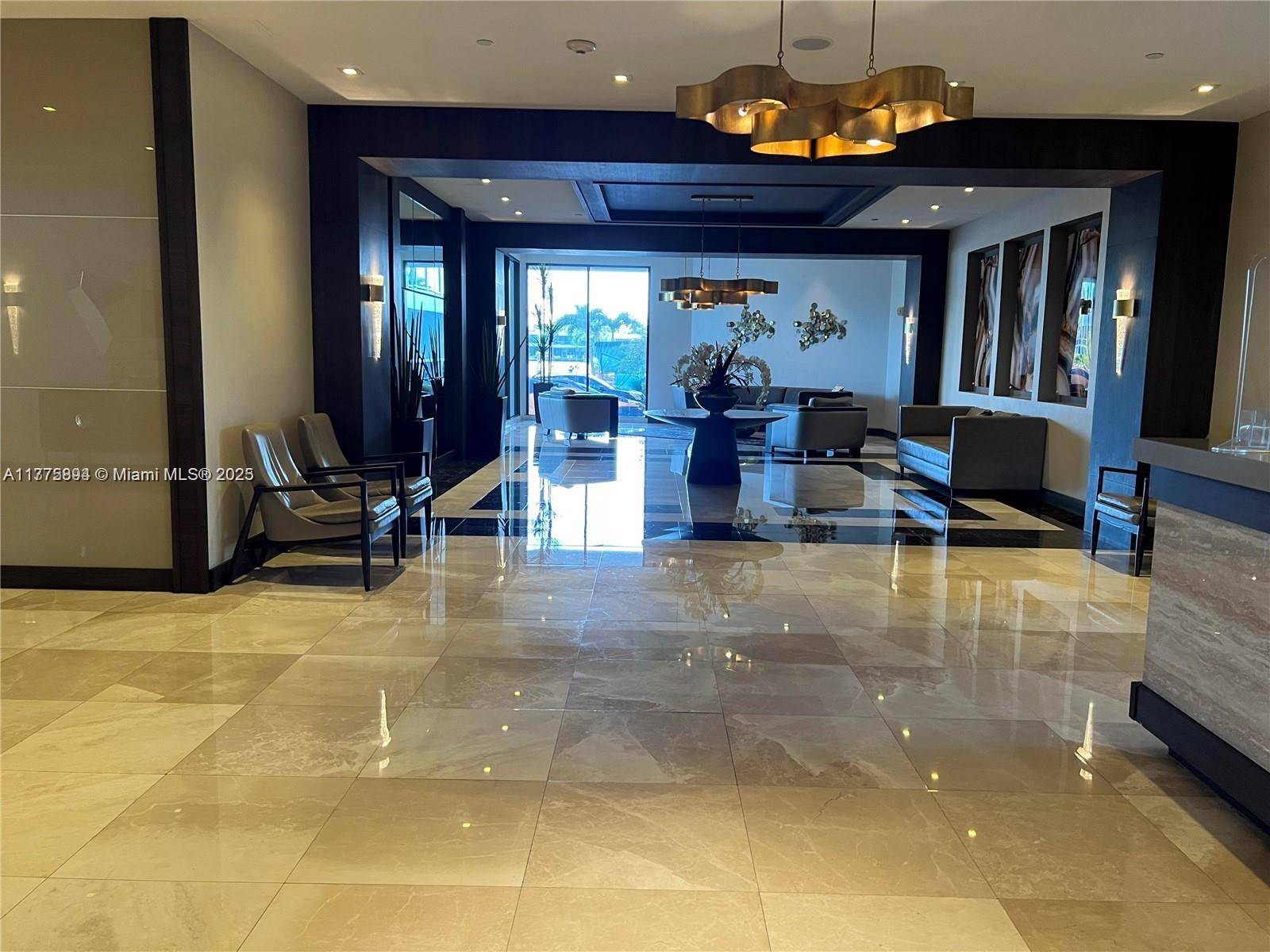 Aventura, FL 33180,20505 E Country Club Dr #2034