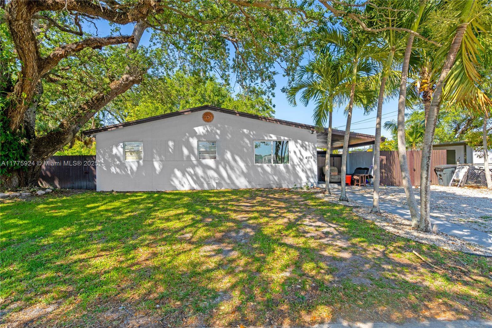 West Park, FL 33023,4111 SW 33rd St