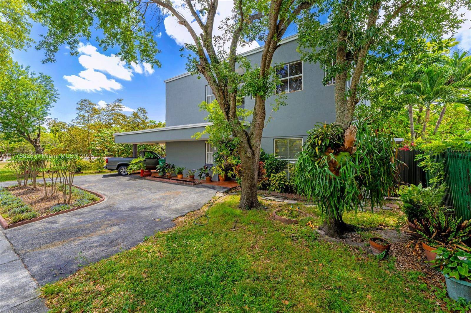 Miami, FL 33173,9180 SW 75th St