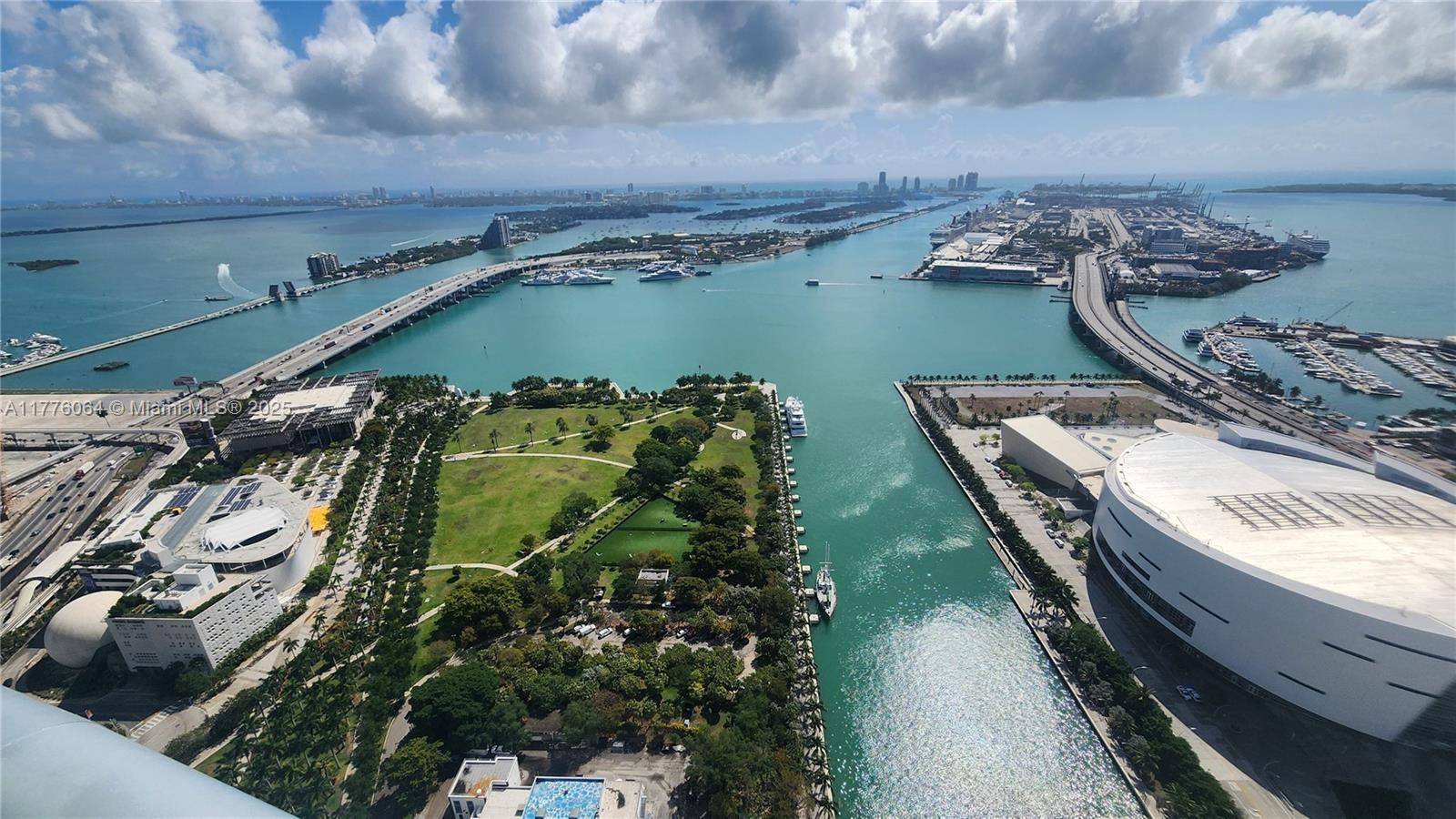 Miami, FL 33132,900 Biscayne Blvd #5403