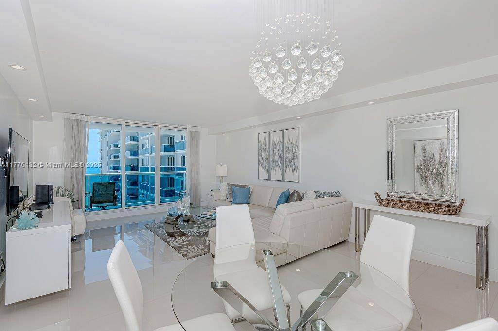 Miami Beach, FL 33139,2301 Collins Ave #1424