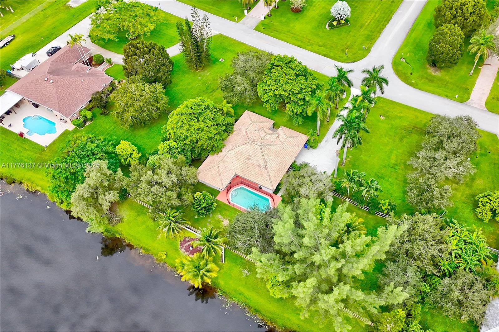 Pembroke Pines, FL 33332,20506 SW 54th Pl