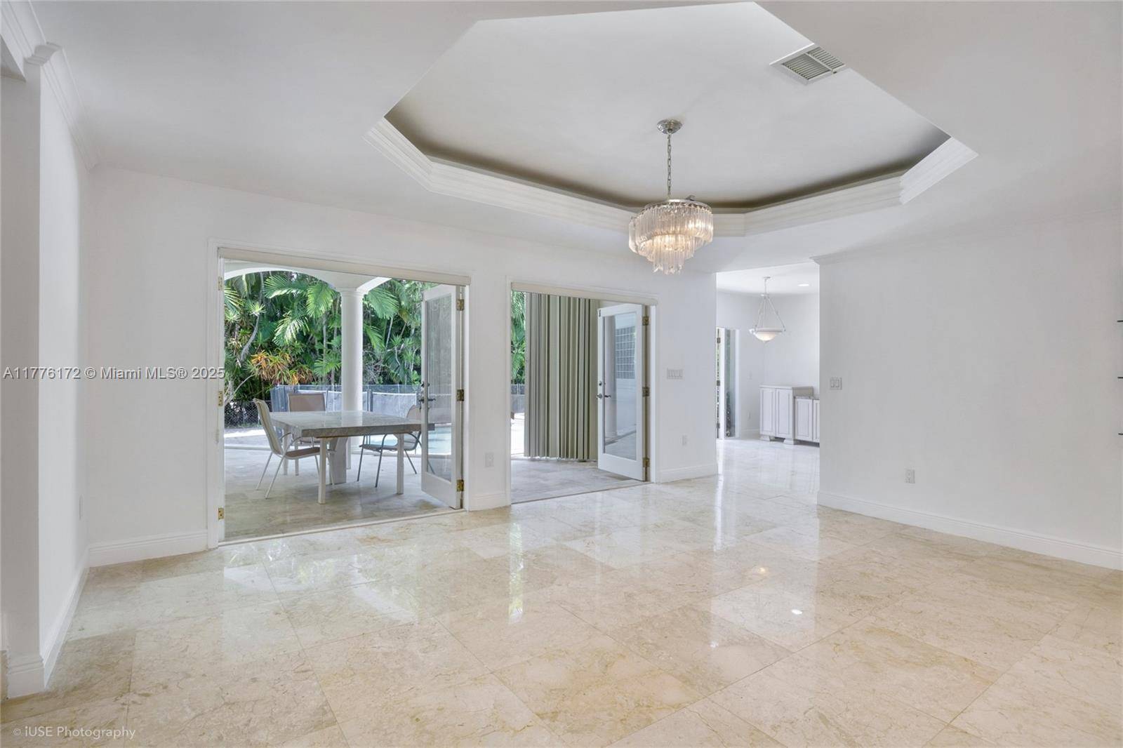 Bal Harbour, FL 33154,188 Park Dr