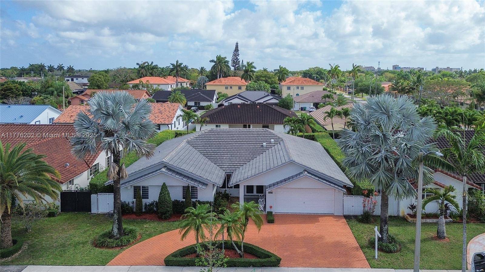 Miami, FL 33165,11472 SW 28th Ter