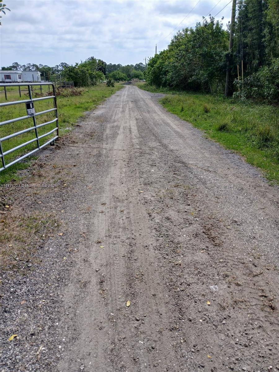 Fort Pierce, FL 34945,310 N Ffa Rd