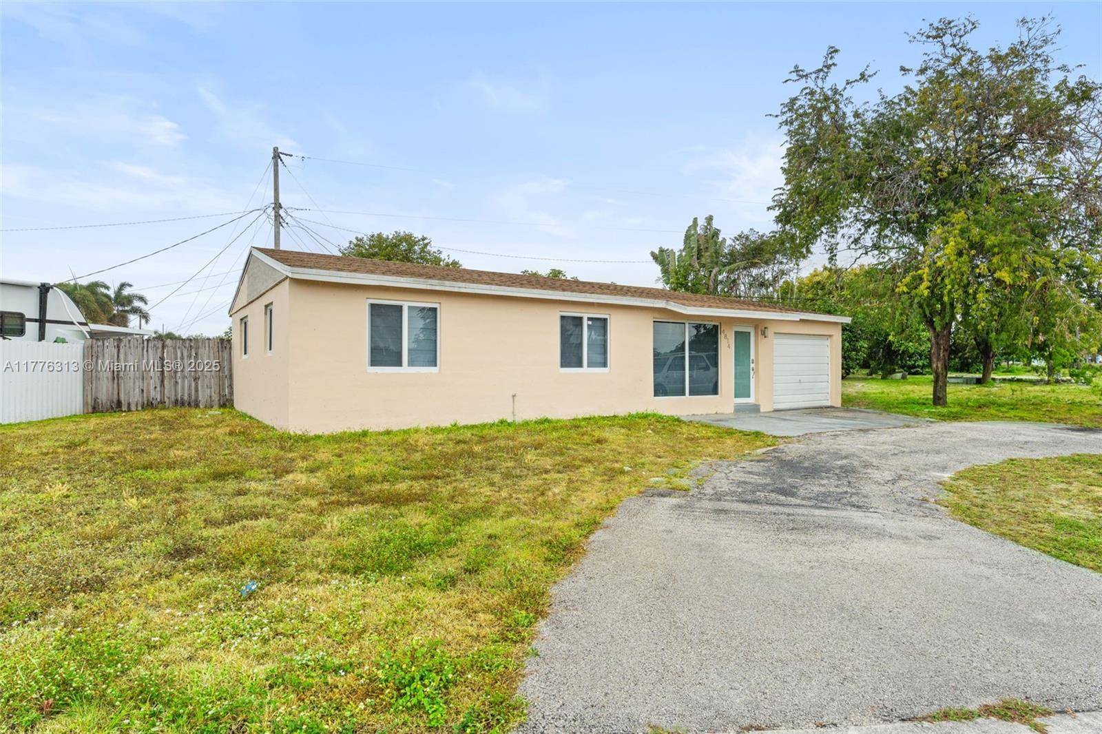Fort Lauderdale, FL 33317,4814 SW 20th St