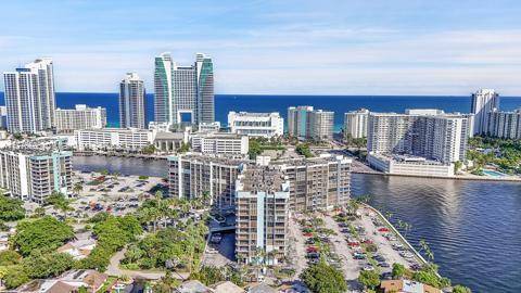 Hallandale Beach, FL 33009,200 Leslie Dr #719