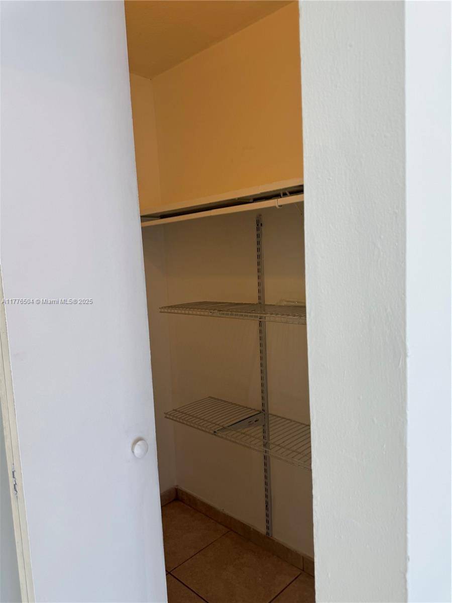 Doral, FL 33166,4460 NW 79th Ave #2B