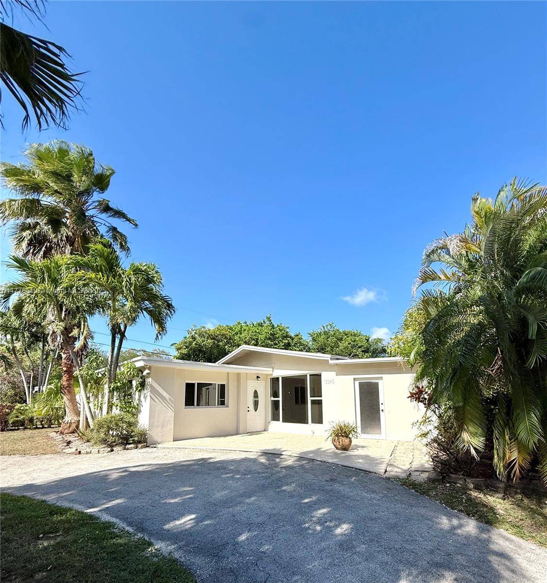 Pinecrest, FL 33156,13345 SW 83rd Ct