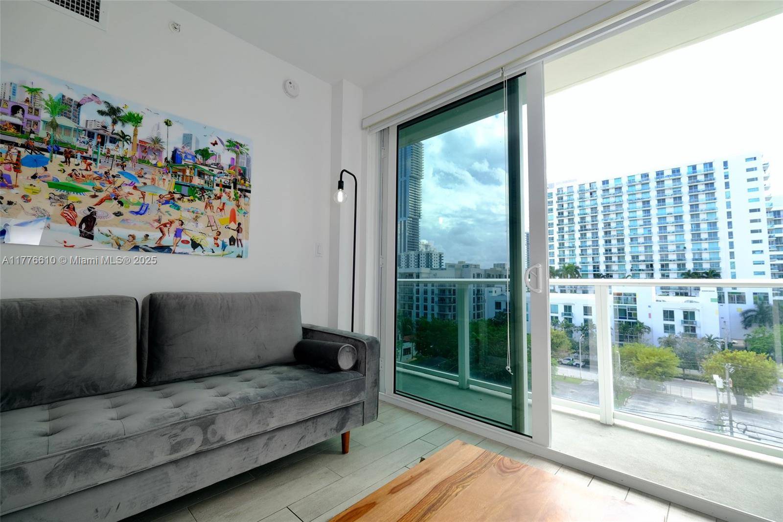 Miami, FL 33137,321 NE 26th St #709