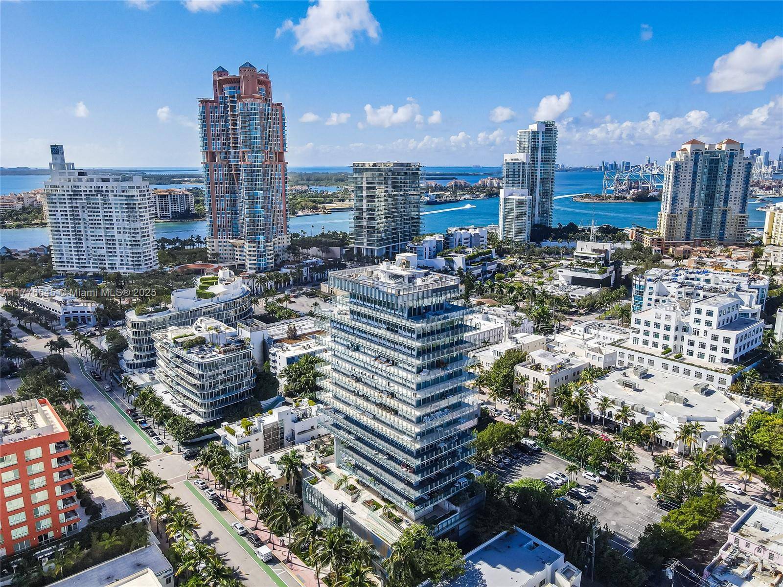 Miami Beach, FL 33139,120 Ocean Dr #700