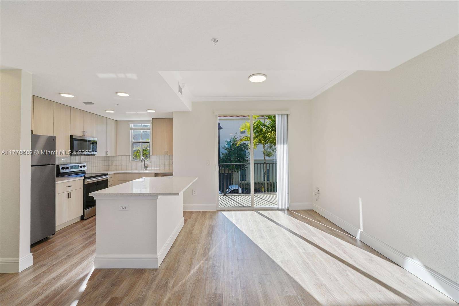 Pembroke Pines, FL 33025,10170 SW 7th St #18-108