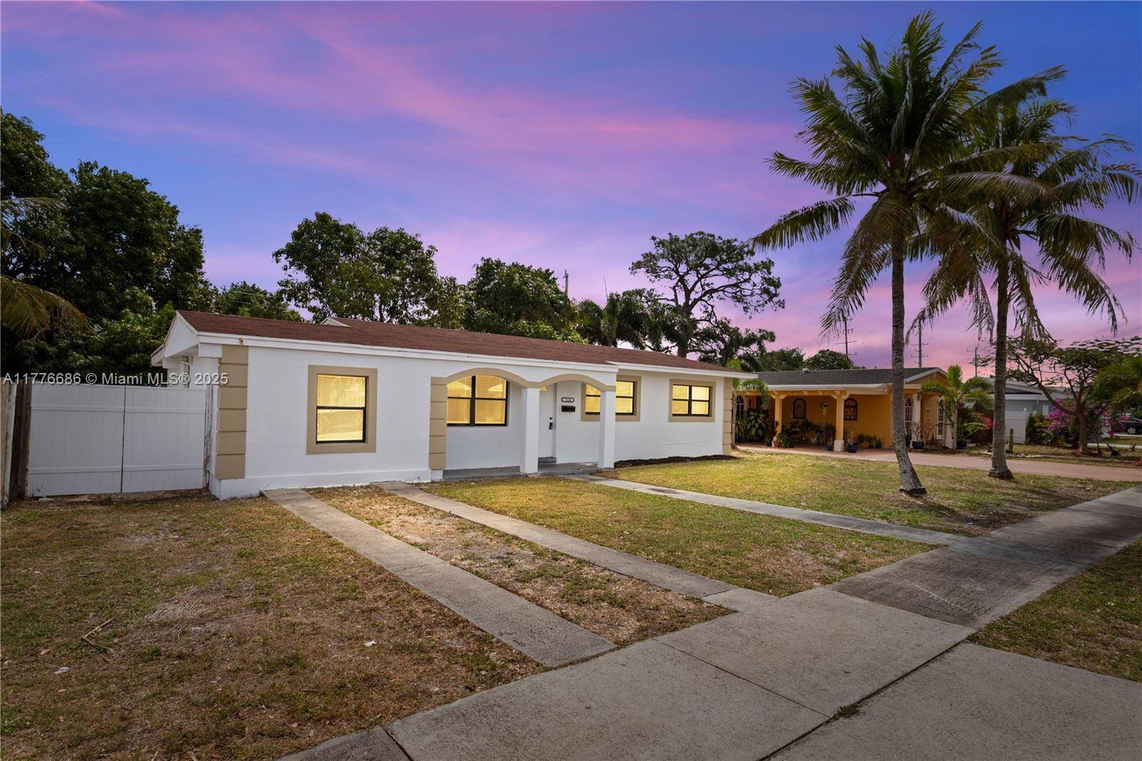 Lake Worth, FL 33460,1124 S Ridge St