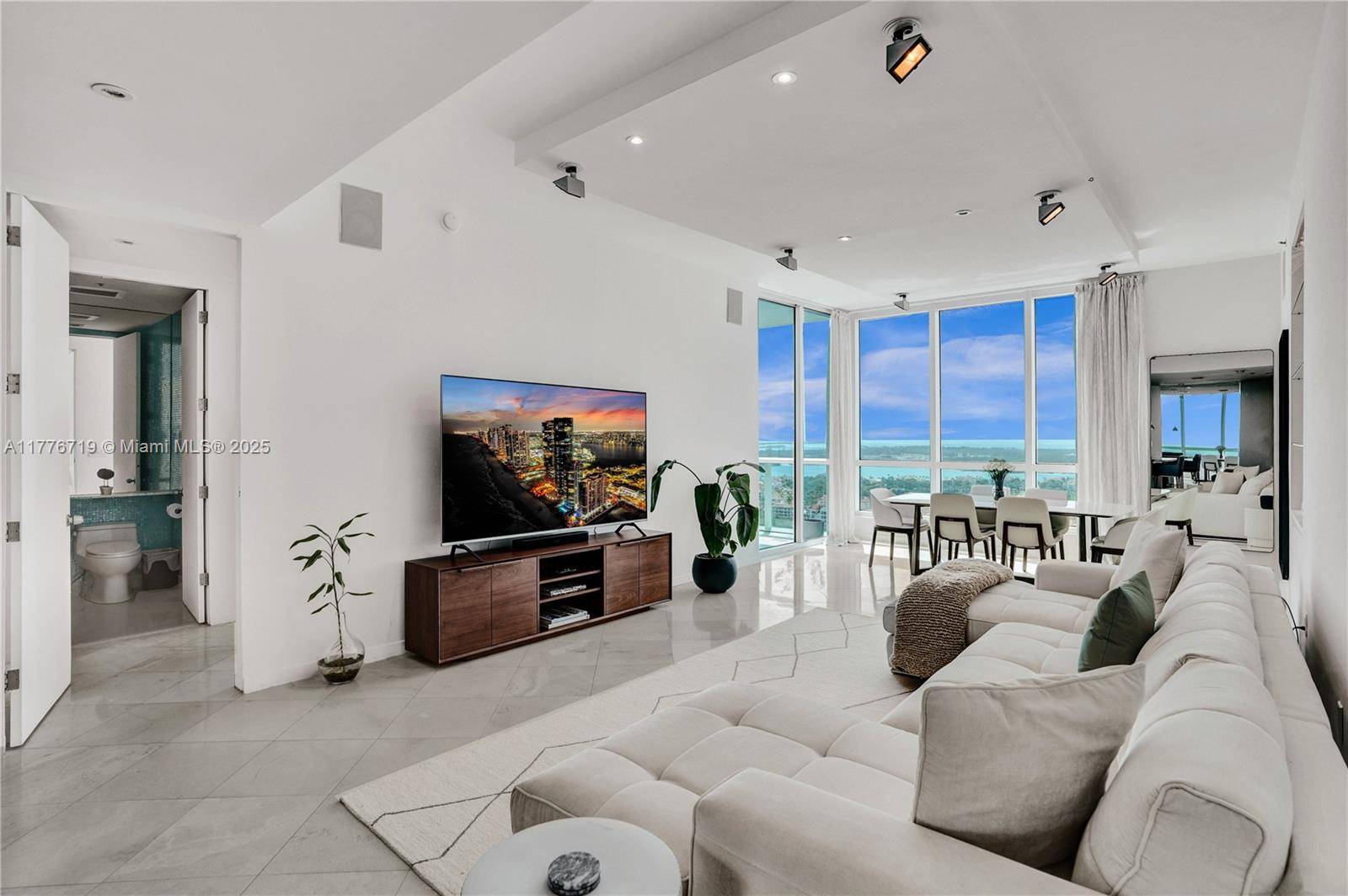 Miami Beach, FL 33139,100 S Pointe Dr #3102