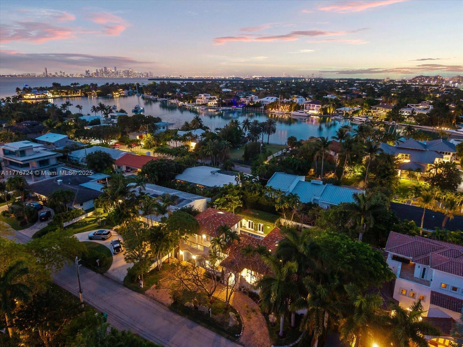Key Biscayne, FL 33149,551 S Mashta Dr