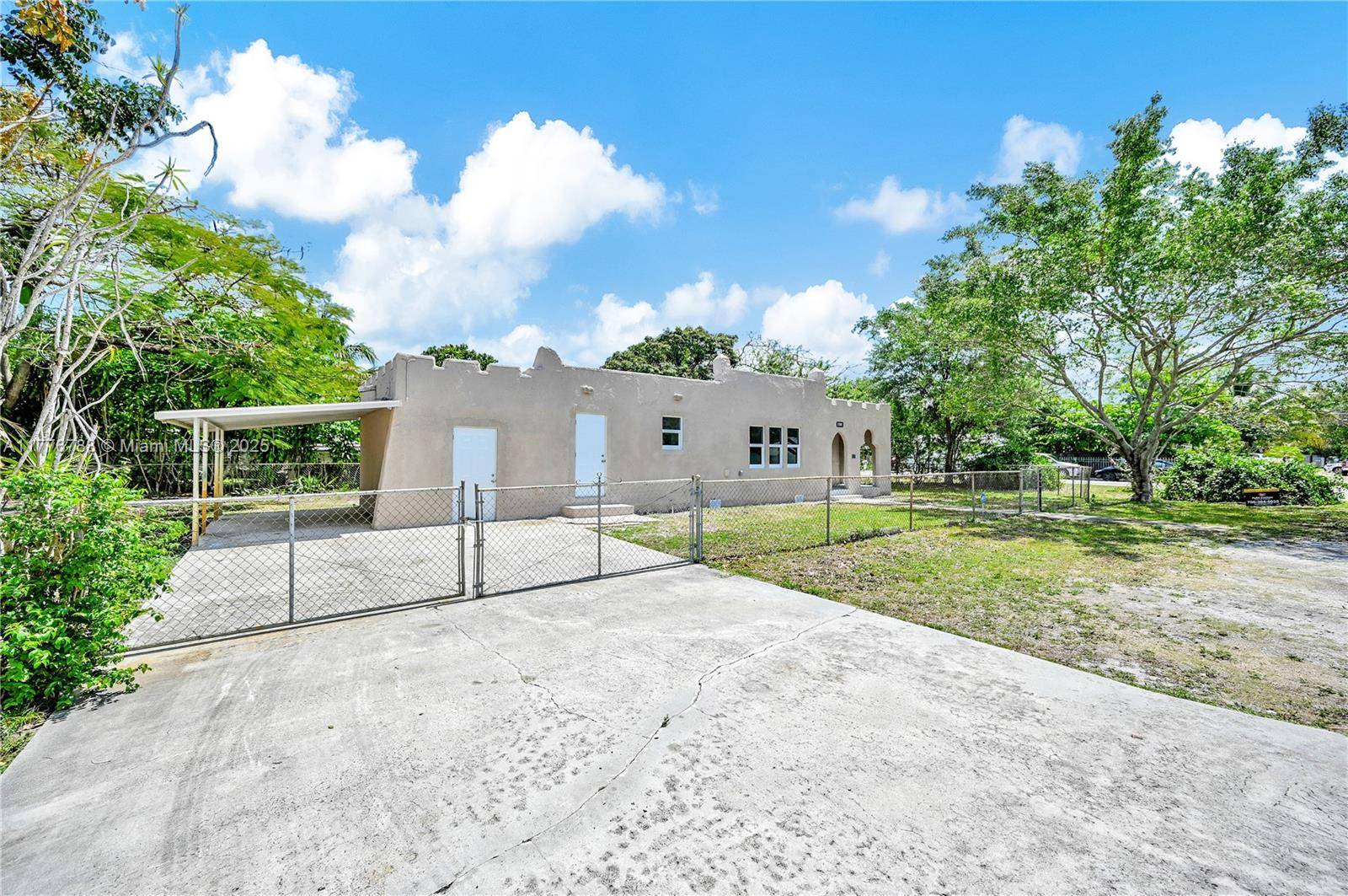 Opa-locka, FL 33054,1301 Sharar Ave