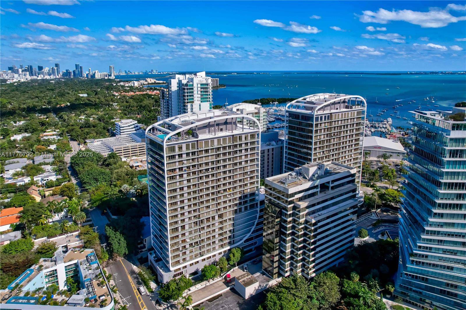 Coconut Grove, FL 33133,2678 Tigertail #813