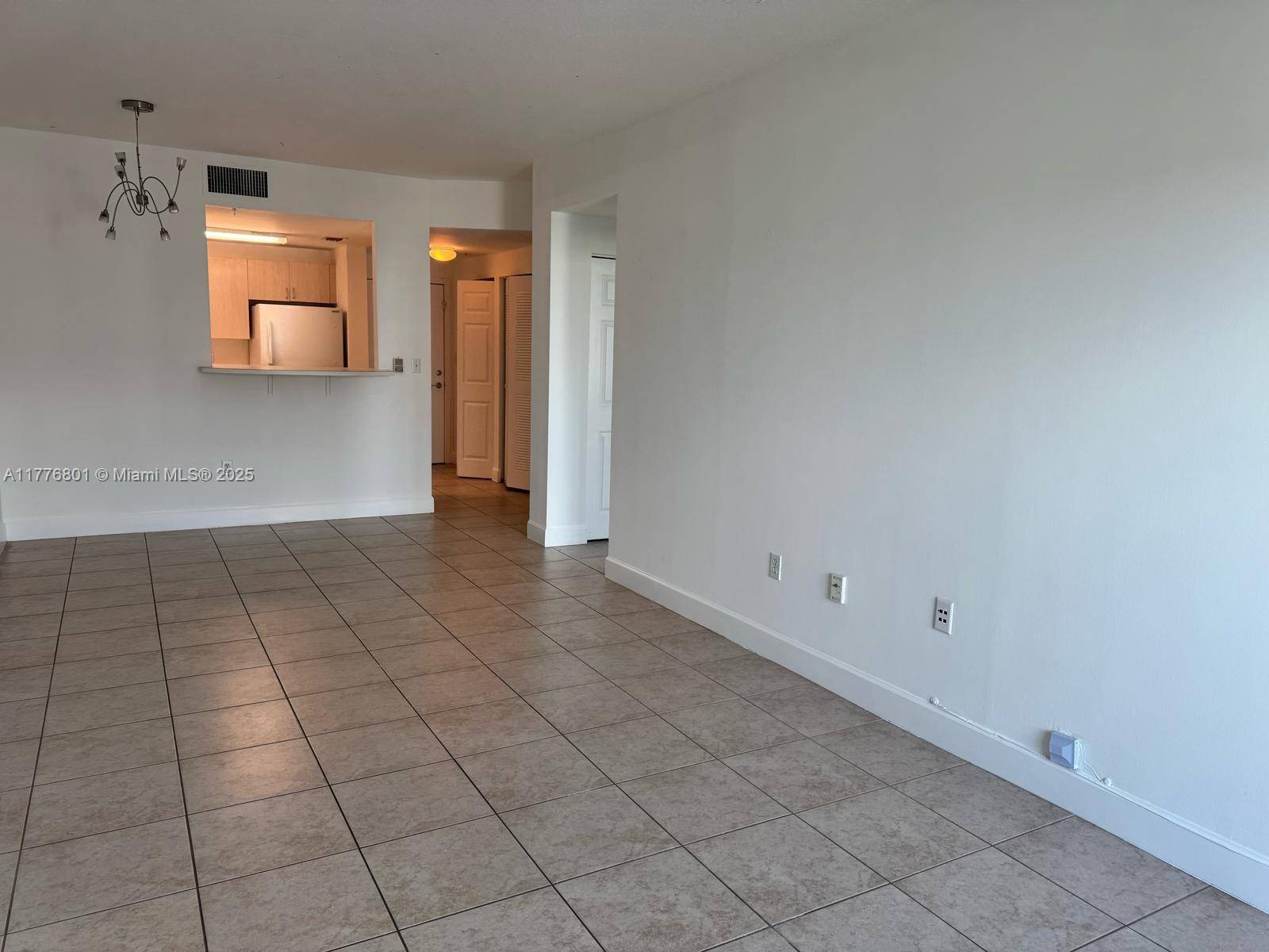 Coral Gables, FL 33134,50 Menores Ave #518