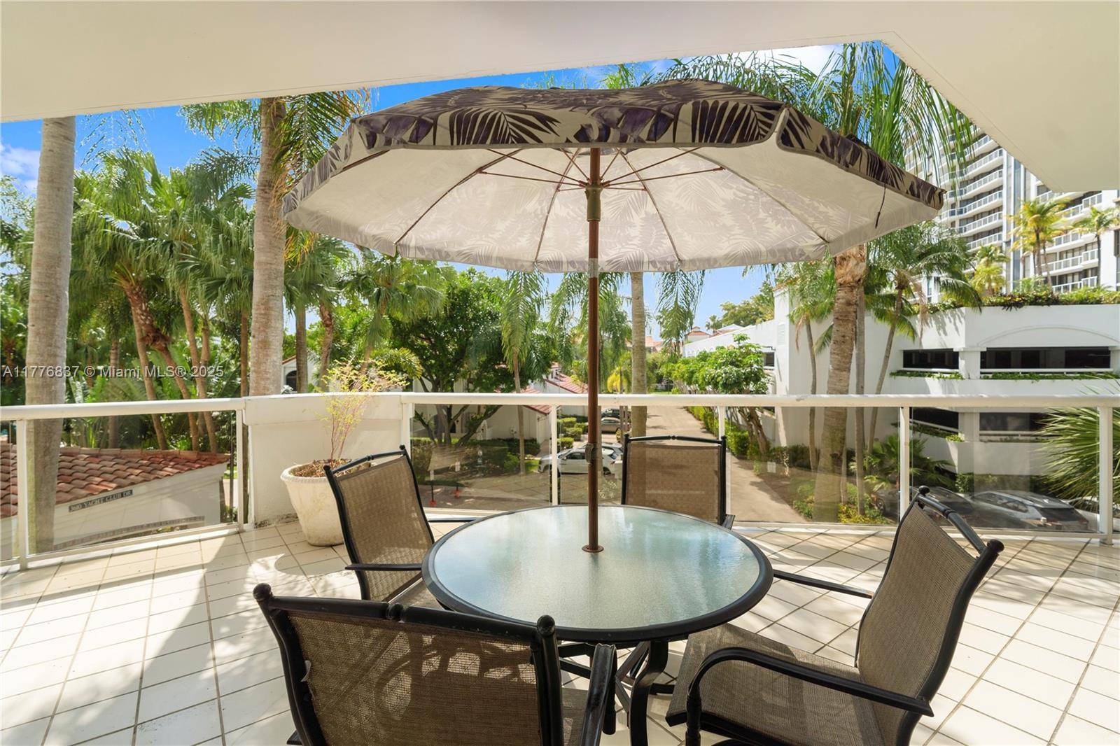 Aventura, FL 33180,3610 Yacht Club Dr #213