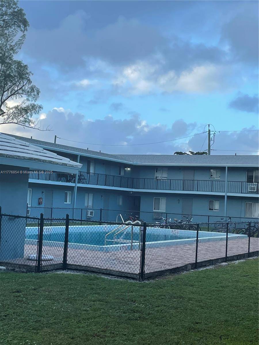 Lake Worth, FL 33460,1829 N A St #25