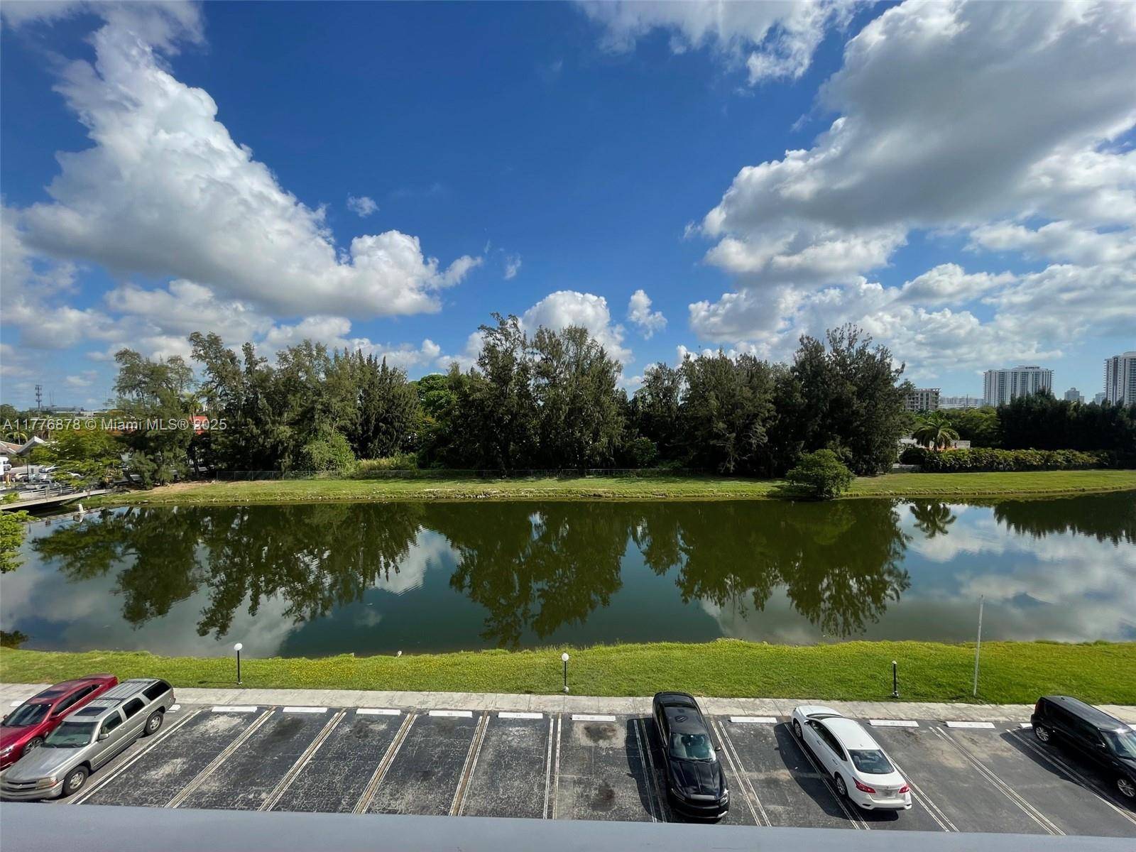 North Miami Beach, FL 33160,16465 NE 22nd Ave #505